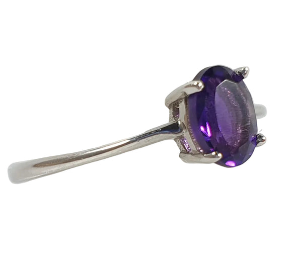 Delicate Amethyst Faceted Oval Silver Ring (Size P/Q) | Crystal Jewellery | Gemstone Rings