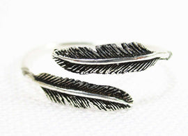 Adjustable Dainty Silver Feather Ring (S) | Crystal Jewellery | Gemstone Rings