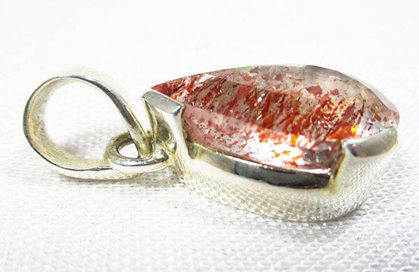 haematite Quartz Pendant - Crystal Jewellery > Crystal Pendants