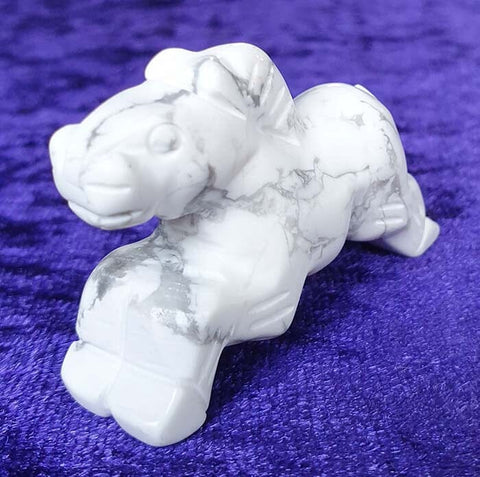 Howlite Horse REDUCED Crystal Carvings > Carved Crystal Animals