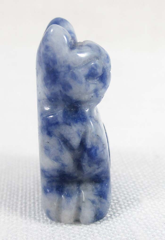 Sodalite Cat (Small) Crystal Carvings > Carved Crystal Animals